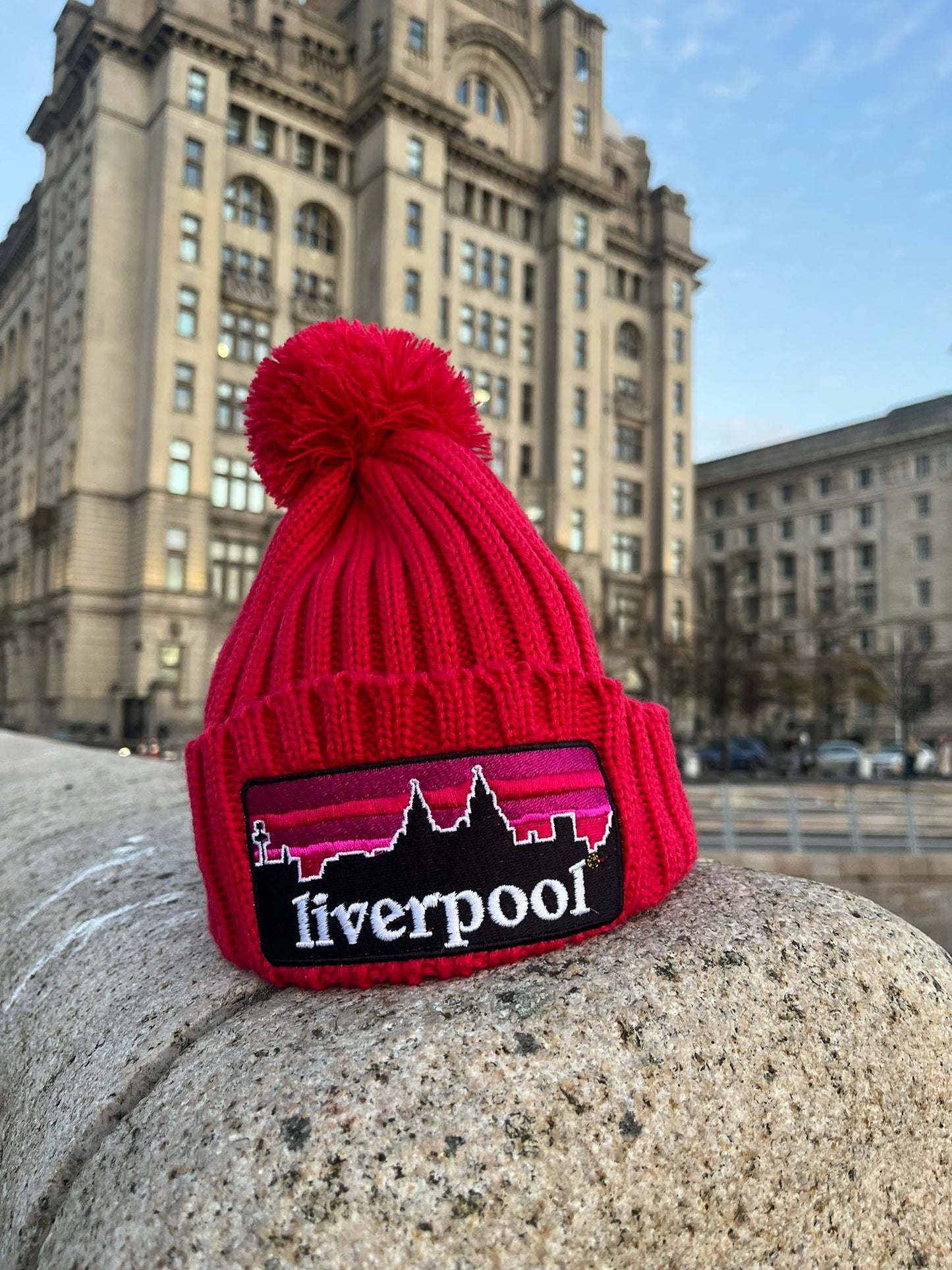 Liverpool Skyline Beanie Pink